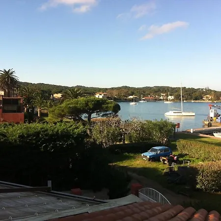T3 Avec Grande Terrasse Vue Port Et Hyeres